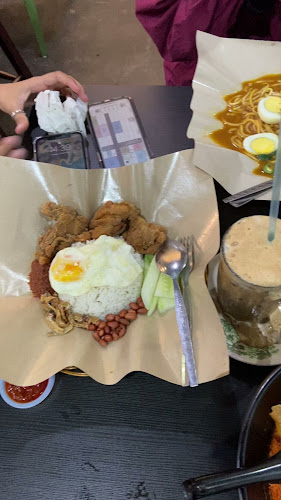 Comentarii opinii despre Kopiloco Johor Bahru City