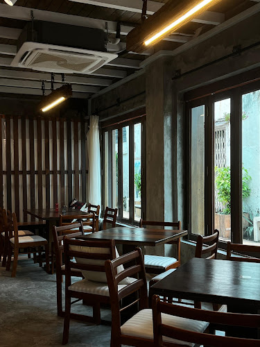 The Old Station Cafe - Gastronomi dan perhotelan