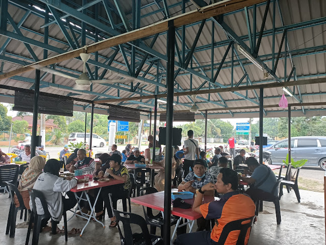 Opinii despre Warung Abah în Alor Gajah - Gastronomi dan perhotelan