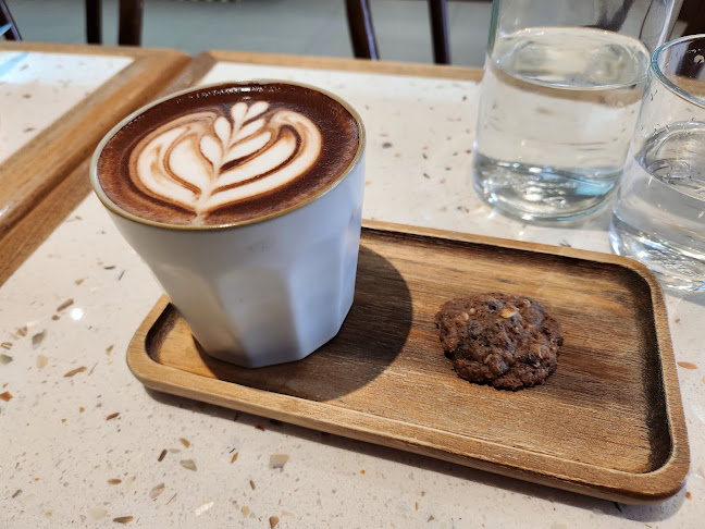 Cafe Bandit - Gastronomi dan perhotelan