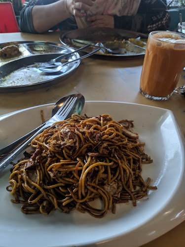 Opinii despre Rafie Cafe, Sibu în Sibu - Gastronomi dan perhotelan