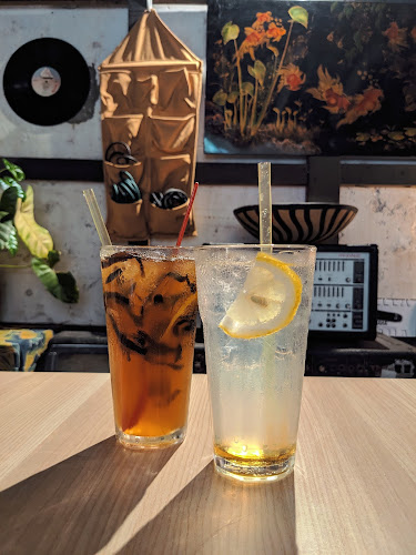 Comentarii opinii despre Warung Adri