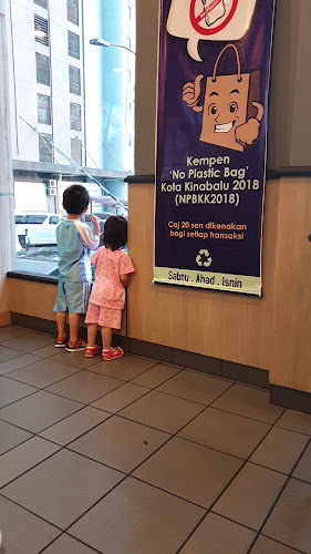 KFC Kompleks Karamunsing