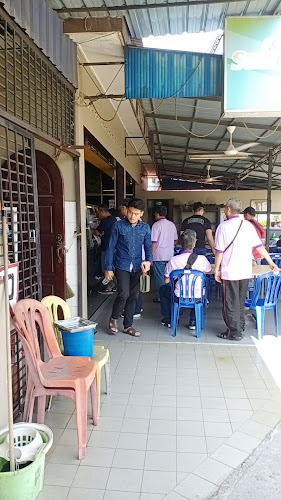 Haji Isenin Restoran Kari Kepala Ikan & Asam Pedas Semabok Melaka - Gastronomi dan perhotelan