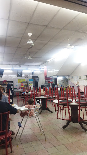 Restoran Home Town Yong Tow Foo (Ampang Point Branch) - Gastronomi dan perhotelan