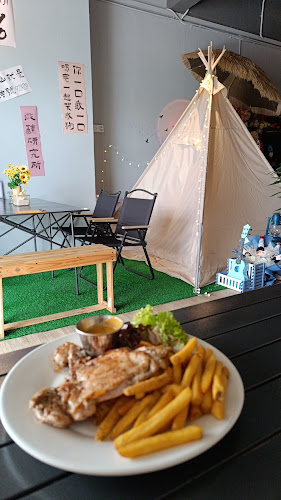 Opinii despre Summer Camp Cafe夏日露营吧 în Ipoh - Gastronomi dan perhotelan