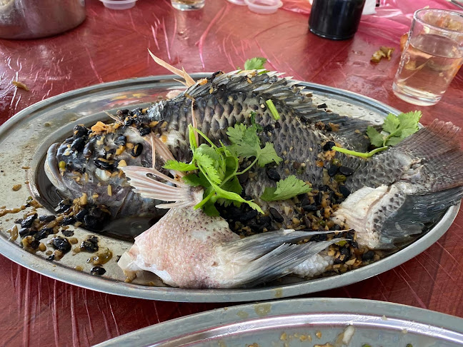 Comentarii opinii despre 榴莲饭档 Kedai Makanan Liu Lian (Liu Lian Restaurant)