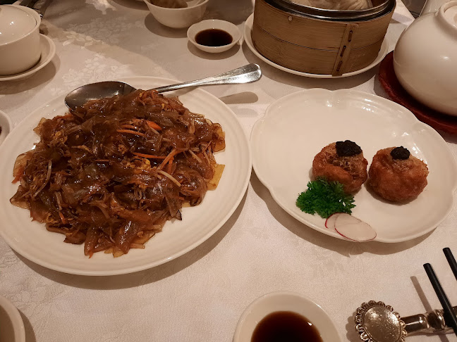 Shanghai Restaurant - Gastronomi dan perhotelan