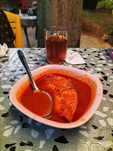 Amin Asam Pedas Bawah Pokok - Gastronomi dan perhotelan