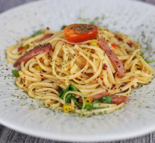 Burn Cafe - Gastronomi dan perhotelan