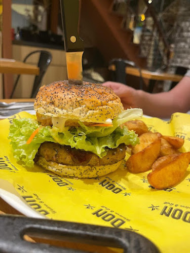 Don Western & Grill Cafe - Gastronomi dan perhotelan