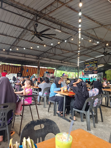 Along Char Koey Teaw