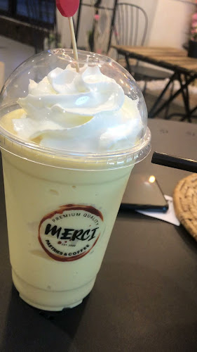 Merci pastries and Coffee - Gastronomi dan perhotelan