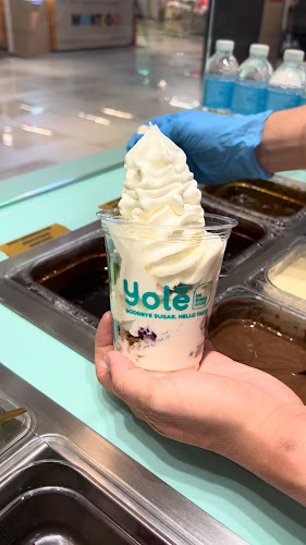 Comentarii opinii despre Yolé Paradigm Mall