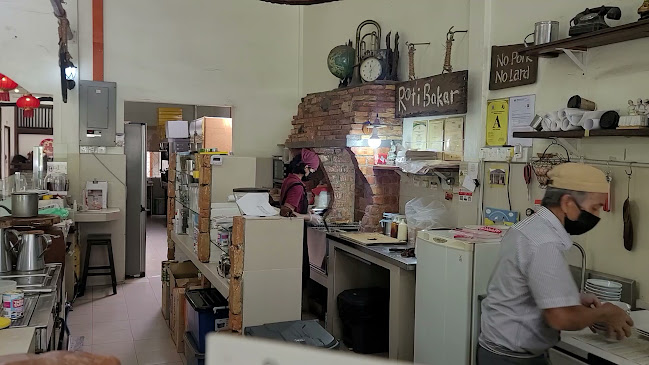 Olive Baker - Gastronomi dan perhotelan