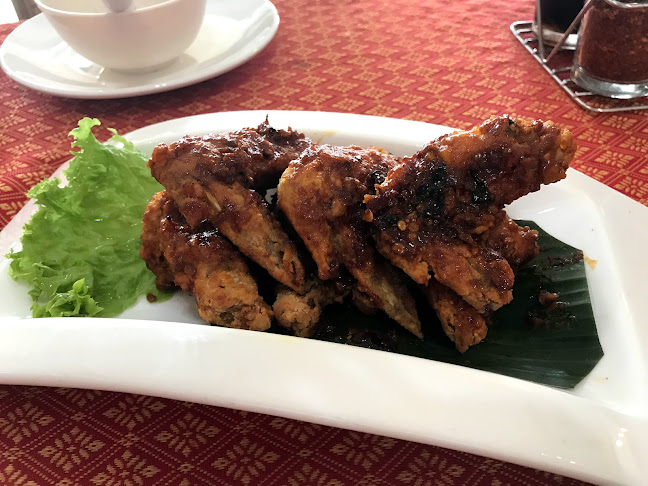 Chatri Signature Authentic Thai Cuisine - Gelang Patah