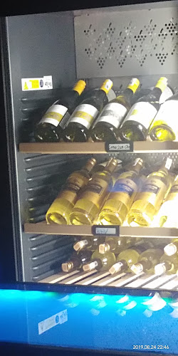 Lot 1,2,3 & 4, Mile 3, 5, Jalan Penampang, Taman Hiburan, 88200 Kota Kinabalu, Sabah