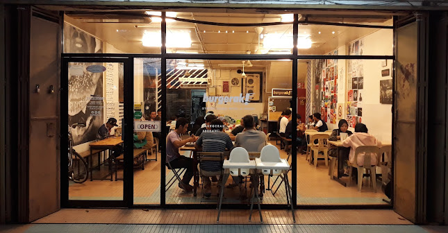 Opinii despre burgerak în Kuantan - Gastronomi dan perhotelan