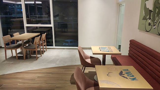 The Coffee Bean & Tea Leaf