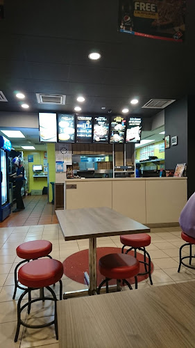 Domino's Pizza - Gastronomi dan perhotelan