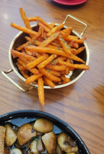 Opinii despre The Palm Cafe & Bistro în Tanjung Tokong - Gastronomi dan perhotelan