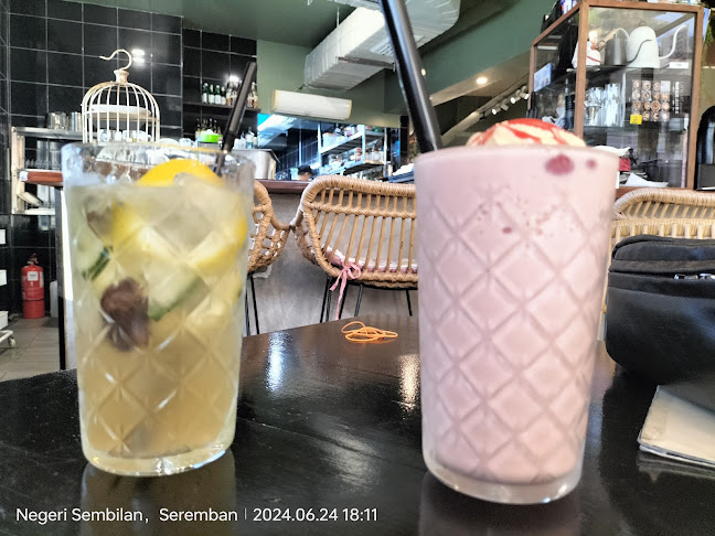 Opinii despre Alexandria's coffee & dining în Seremban - Gastronomi dan perhotelan