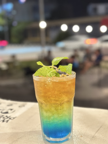 Moaci Street Cafe - Gastronomi dan perhotelan