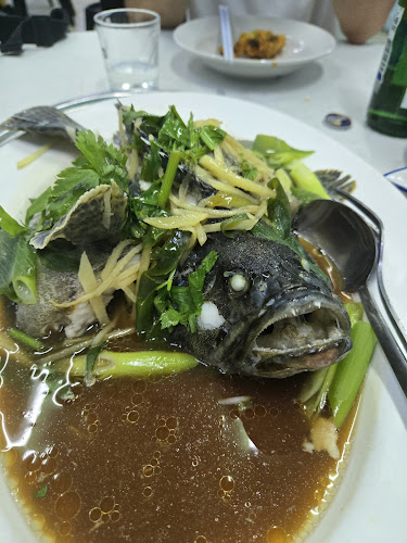 Opinii despre One To Six Seafood Restaurant în Kota Kinabalu - Gastronomi dan perhotelan