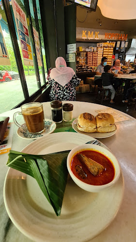 Opinii despre KMK Kemaman Kopitiam în Kuantan - Gastronomi dan perhotelan