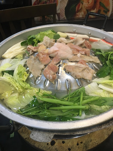 Sab Thai Mookata Restaurant - Gastronomi dan perhotelan