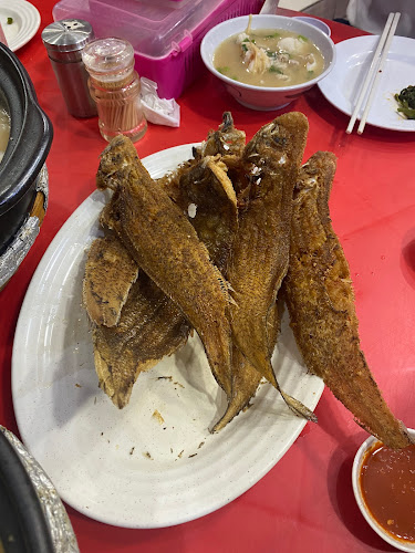 Opinii despre 老洲海鲜粥 în Johor Bahru - Gastronomi dan perhotelan