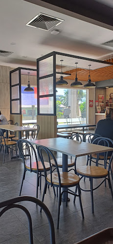 KFC Riverside Business Park - Gastronomi dan perhotelan