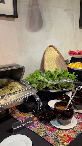 Opinii despre Kueh Cafe Seksyen 13 în Shah Alam - Gastronomi dan perhotelan