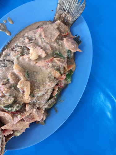 Opinii despre Ikan Pencek Plentong în Masai - Gastronomi dan perhotelan