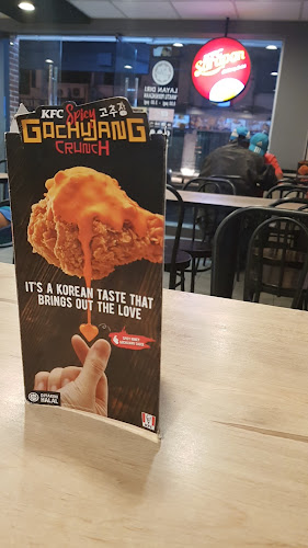 KFC Ampang 2 - Gastronomi dan perhotelan
