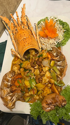 Restoran Thai Aroi 2020 - Gastronomi dan perhotelan