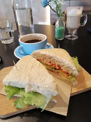 T Three Coffee, Sibu, Sarawak. - Gastronomi dan perhotelan