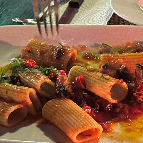 Lot 17, The Waterfront Jalan Tun Fuad Stephens, Pusat Bandar Kota Kinabalu, 88000 Kota Kinabalu, Sabah