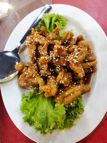 Opinii despre Restoran Makanan Laut Bulatan B5 în Sibu - Gastronomi dan perhotelan