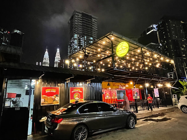 Opinii despre warong geprek kampung baru în Kuala Lumpur - Gastronomi dan perhotelan