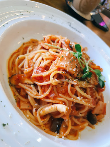 No 50&52, Jalan Penjaja, Pusat Komersial Bentara, 83000 Batu Pahat, Johor Darul Ta'zim