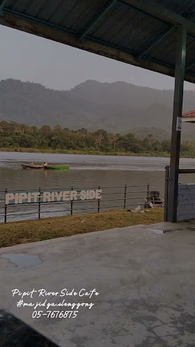 Opinii despre Pipit Riverside Cafe în Lenggong - Gastronomi dan perhotelan