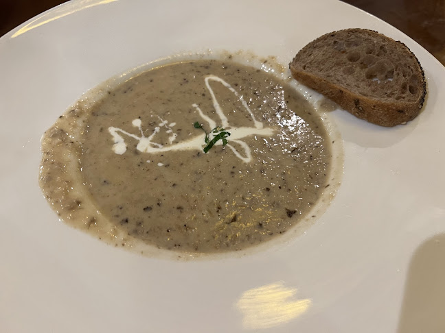 Opinii despre Roots Mount Austin (Relocating, To be announced) în Johor Bahru - Gastronomi dan perhotelan