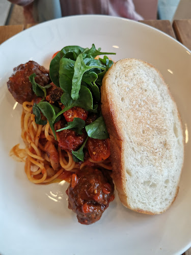 Jomo Eatery Kuala Nerus - Gastronomi dan perhotelan