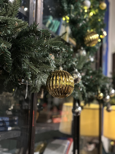 The Old Court House, Jalan Tun Abang Haji Openg, Kuching, 93000 Kuching, Sarawak