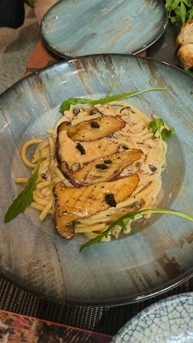 Campong O’oloo - Gastronomi dan perhotelan