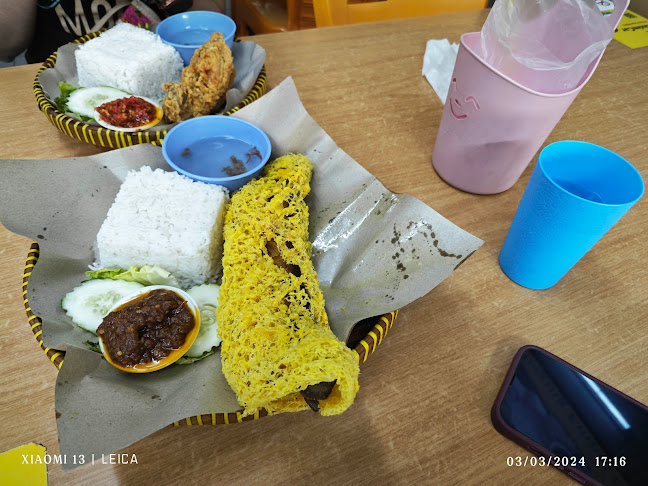 Opinii despre RESTORAN AYAM GEPREK PARAGON în Ampang - Gastronomi dan perhotelan