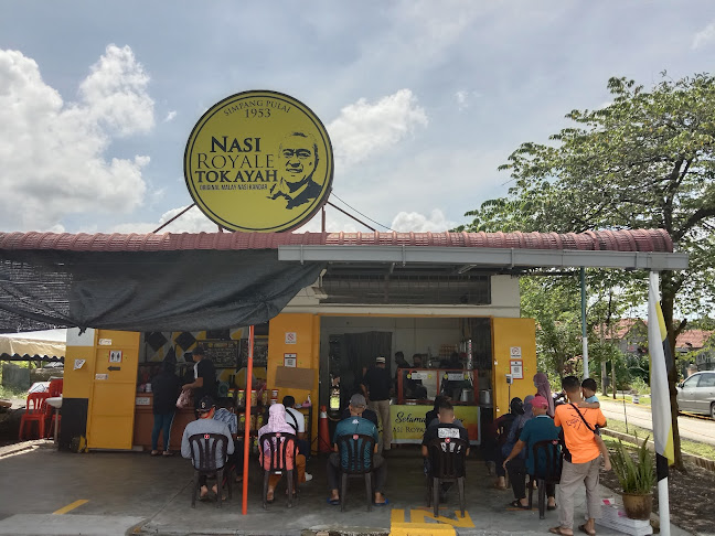 Nasi Royale Tok Ayah ( Original Malay Nasi Kandar ) - Gopeng