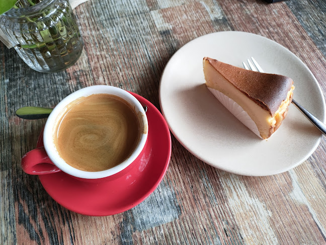 Opinii despre Flower Girl Coffee - Sunway Geo în Petaling Jaya - Gastronomi dan perhotelan