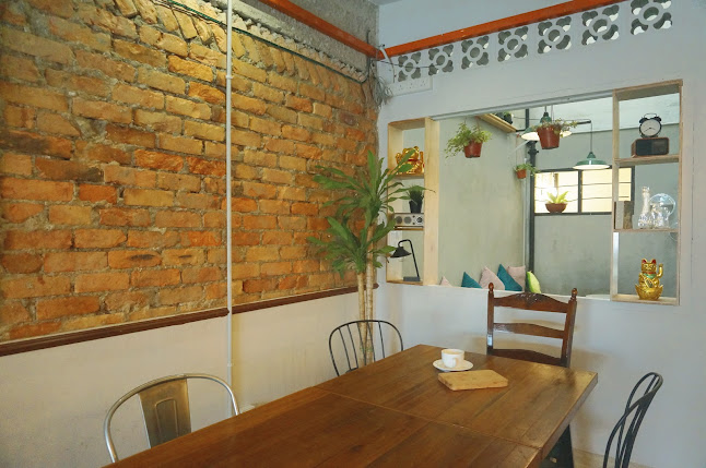 Comentarii opinii despre 100 houz coffee & breakfast